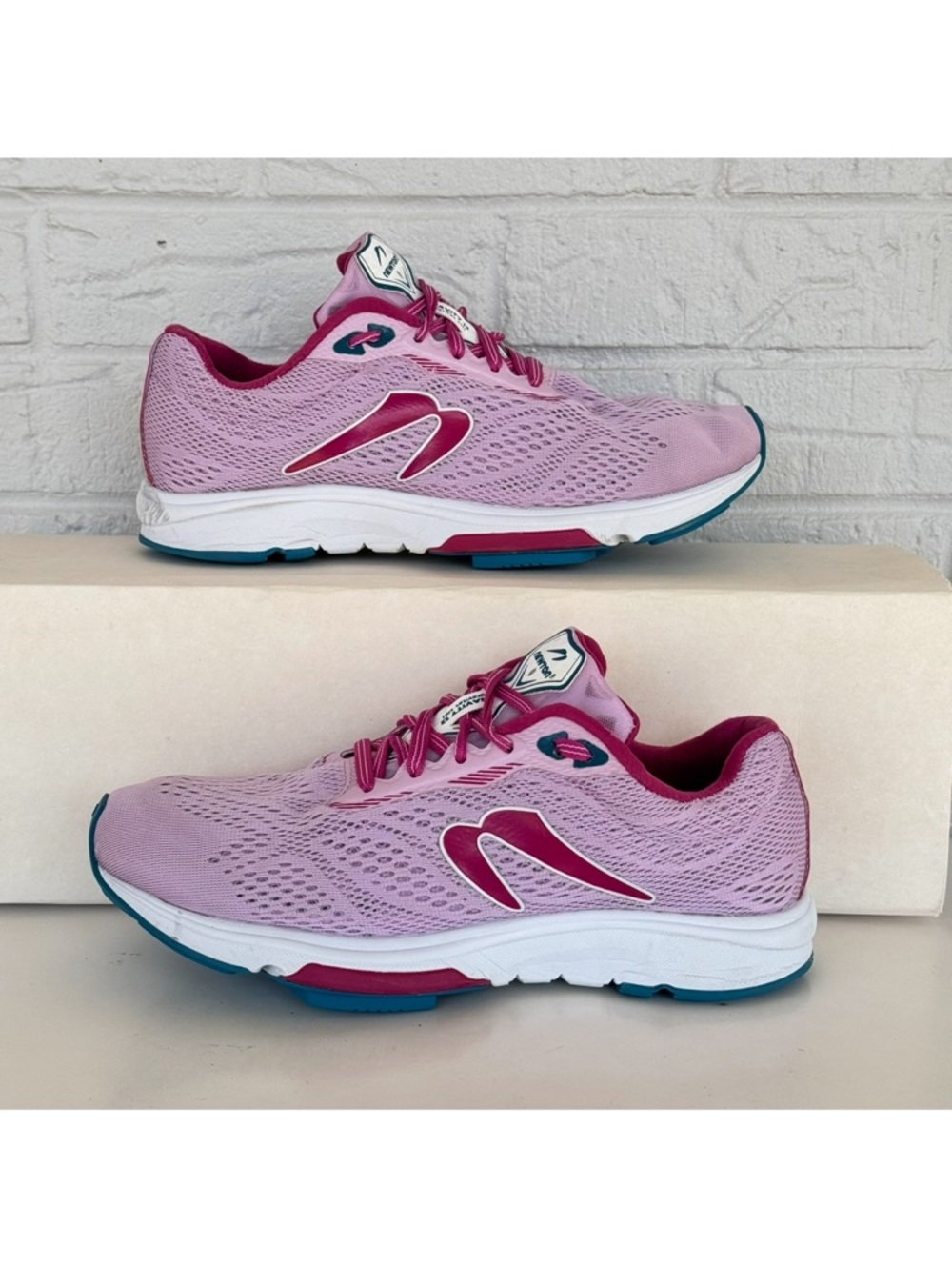 Newton Gravity 13 Running Sneakers Women's 9